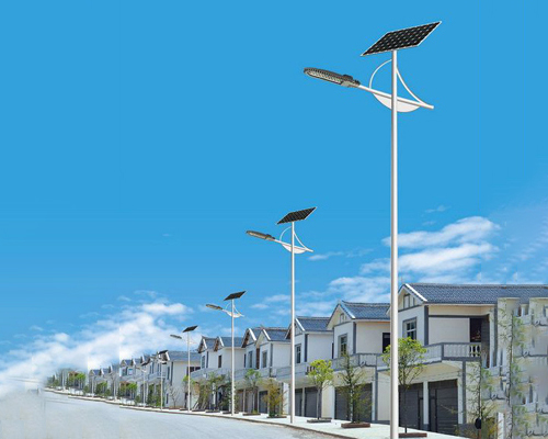 1742827400379537.jpg 富蕴太阳能路灯.jpg